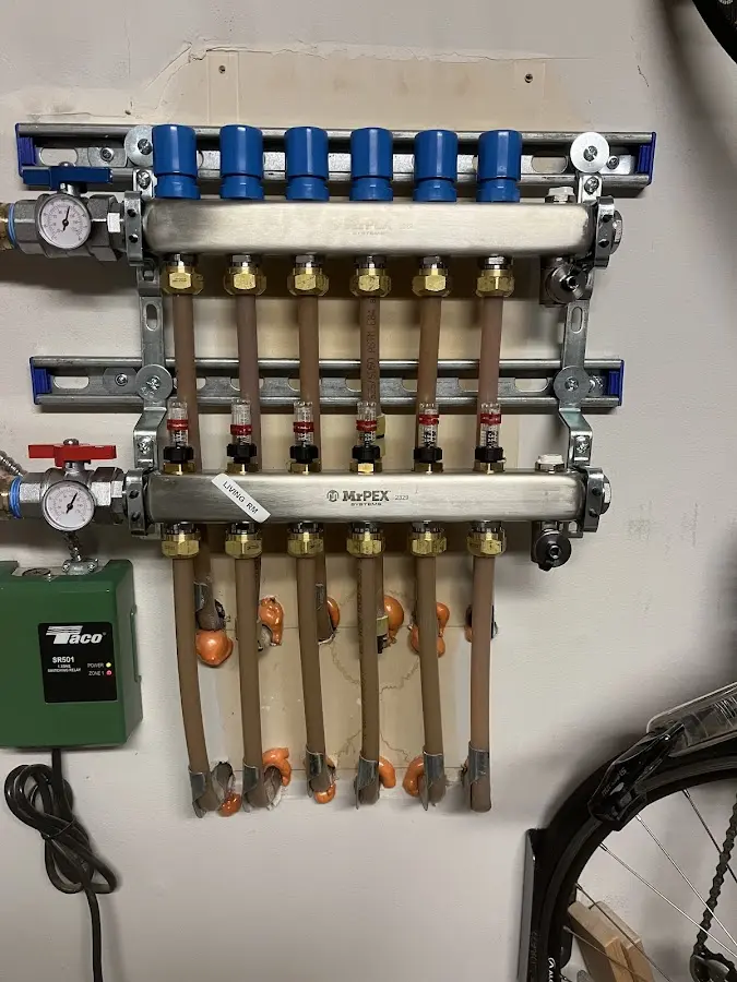 Plumber performing Leak Detection at a residential property in Ahuimanu